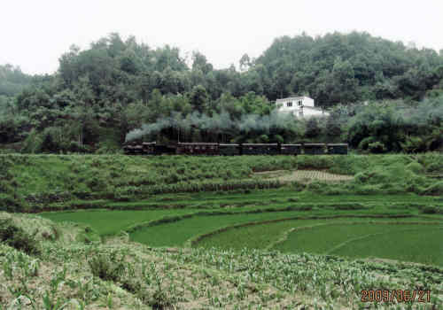 四川省の健為（チェンウェイ）県・芭石鉄道・参