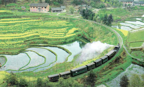 四川省の健為（チェンウェイ）県・芭石鉄道・四