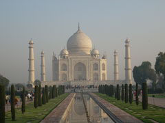 インドの世界遺産No. 3：ムガール帝国を傾けた世界一美しい墓標タージ・マハール（改訂版）