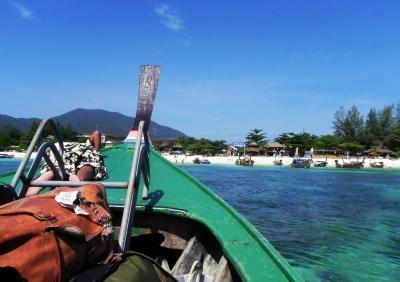 大洪水後２ヶ月のｈａｔｙａｉ ハジャイ街歩きとｔａｒｕｔａｏｎａｔｉｏｎａｌｍａｒｉｎｅｐａｒｋ タルタオ国立海洋公園に浮かぶ５１諸島中 タイ のモルジブと称されるｋｏｈｌｉｐｅ コリぺ リペアイランド リペ島でもやっぱりアルイテキタ サトゥン タイ の
