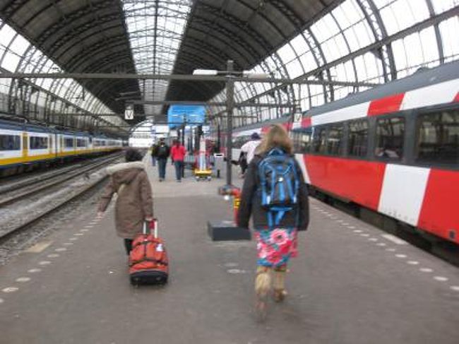 初欧州行、フランクフルトをベースにルクセンブルグ、ブリュッセル、アントワープ、ブルージュ、アムステルダム、ハーグ、デルフトとユーレイルパスをフル？に活用、各都市を列車を乗り継いで、勝手気儘ないい加減な街歩きを楽しむ。1月22日から30日の9日間。（第5日目ー1月26日水曜日）