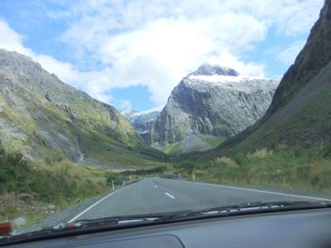 The Milford Road<br />走行距離 422km<br />①TeAnau Downs<br />②ミラーレークス<br />③モンキークリーク<br />④ホーマートンネル<br />⑤The CHAMS<br />⑥Rydges Lakeland Resort Queenstown