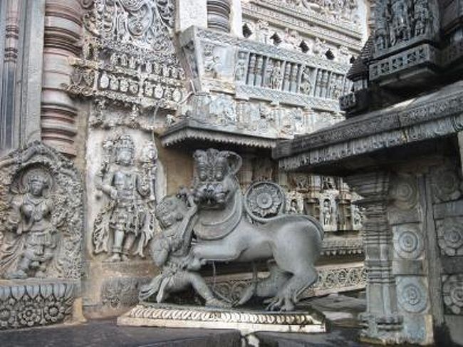 インド一周（３９）　ベルール　チェナケーシャヴァ寺院