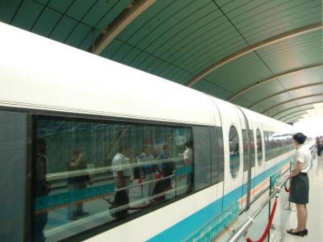 さてさて、上海最終日そしてビジネスクラス世界一周旅行最後の日です！<br /><br />昼過ぎの便なので、ゆっくりと出発。<br /><br />そして、浦東空港までは世界最速上海リニアに試乗してみます。