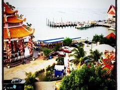 バンコク南のシラチャのロイ島を観光