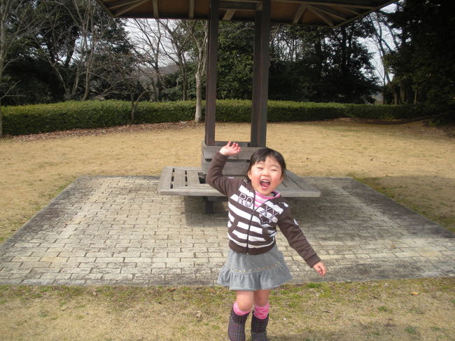 バアバのお墓参りに便乗して、またしても兄貴プロデュースで一宮へ一泊旅行へ行って来ました。今回の宿は東京電子健保の一宮保養所。いわゆる国民宿舎的な所かな〜と思っていたらトンデモなく豪華なトコで、本当びっくり!!!食事もおいしくお部屋も綺麗で最高な旅となりました。特に観光もしていない、しょーもない旅行記ですが良かったら覗いてみてください。。。