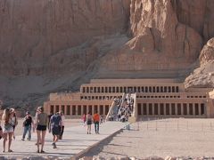 古代都市テーベ　ハトシェプスト女王葬祭殿