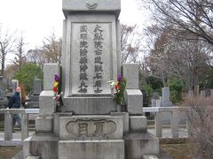 Walking 鬼子母神・雑司谷霊園・鳩山邸・白山神社・小石川植物園・谷中