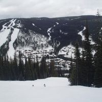 カナダでスキー旅行・サン・ピークス　３泊４日　