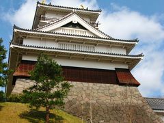 出羽三名城ｃ　上山城址・月岡公園　☆模擬天守は郷土歴史資料館に