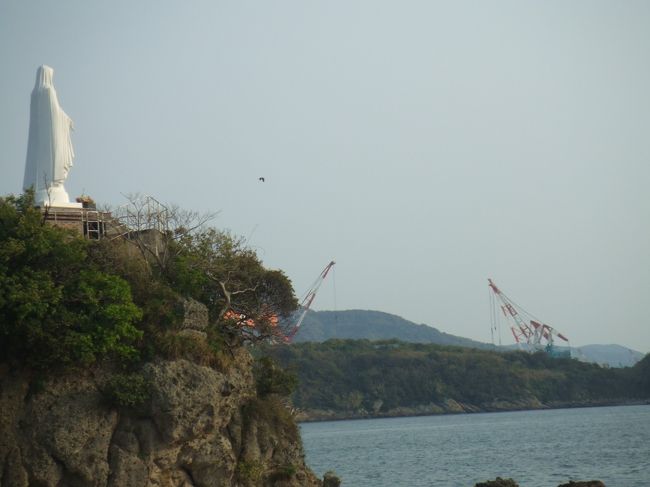 長崎市内と福江島を一人気ままに満喫♪<br /><br />　１日目：帆船まつり、神の島教会<br />　２日目：福江島ドライブ<br />　３日目：グラバー園、平和公園<br /><br />長崎は教会、船、海、山など歴史と豊かな地形に恵まれた素敵な街でした。