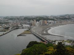 くいだおれて江の島②弁天橋を渡ります