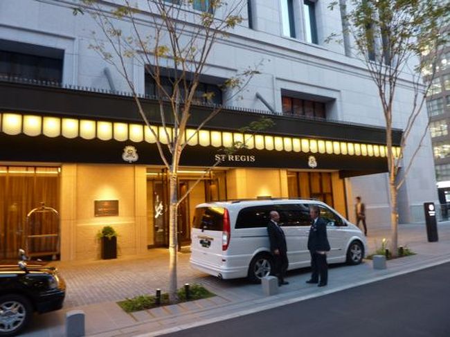 大阪・本町にオープンしたホテル「セントレジス」の宿泊記。<br />2010.10 時点の情報です。<br />もっと詳しくは・・・、http://noelco.blog86.fc2.com/blog-entry-98.html#more