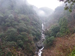 新居浜市の山吹谷にかかる『銚子の滝』◆2011春・愛媛県の滝めぐり【その８】