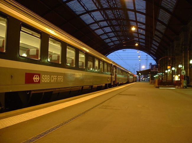 初めての欧州鉄道一人旅の道のりをたどる。<br /><br /><br />今回の行程は<br />→ブレーメン→（ハノーファー）→ハーメルン→（カッセル）→ハン・ミュンデン