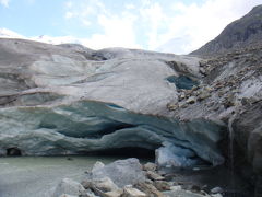 スイス　サン･モリッツモニター旅行　ミッション１「モルテラッチ氷河へハイキング」