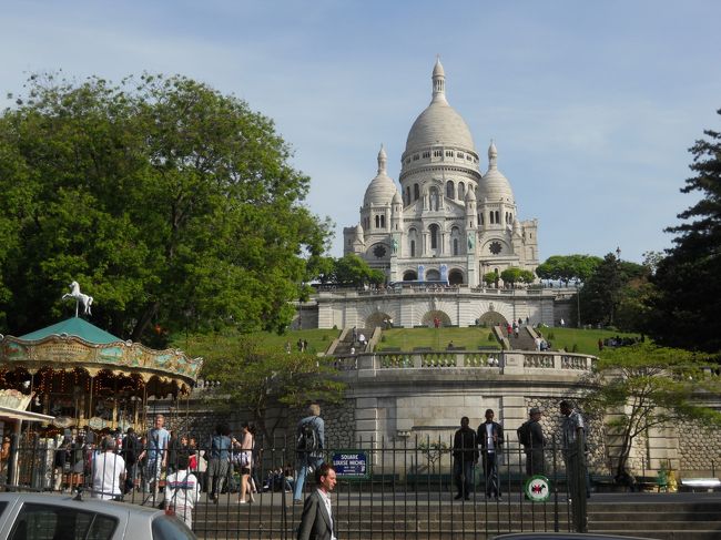 フランス11日目の5月5日(木)は、<br />パリで一番人気のユースホステルのパリ・ダルタニアンに泊る予定です。<br />フランス12日目の5月6日(金)は、最初に、<br />オペラ通りの北端にあるオペラ・ガルニエから、モンマルトルの丘の上に建っているサクレ・クール聖堂まで、歩きます。<br />