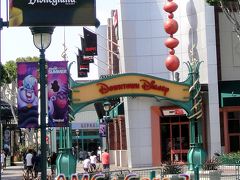 ２０１１　Downtown Disney's AMC        ダウンタウン　ディズニーでカーズ２を見る
