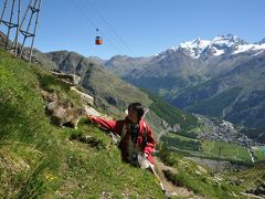 スイス花とハイキングの旅・マーモットと遊ぶサースフェー、シュピルボーデンハイキング