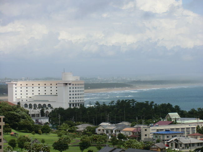 飫肥町を後にしてホテルへ。<br />今日のお宿は「青島パームビーチホテル」です。<br />青島でも霧、霧、霧でした。