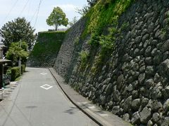 日本の旅　伊勢湾周辺を歩く　三重県松阪?　松坂城跡、歴史民俗資料館周辺