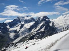 スイス花とハイキングの旅・コルヴァッチ展望台とサンモリッツの街