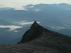 キナバル山登山　標高4,000ｍにチャレンジ