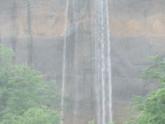 念願の日本の滝百選『インクラの滝』！！◆2011年7月の北海道は雨だった【その８】