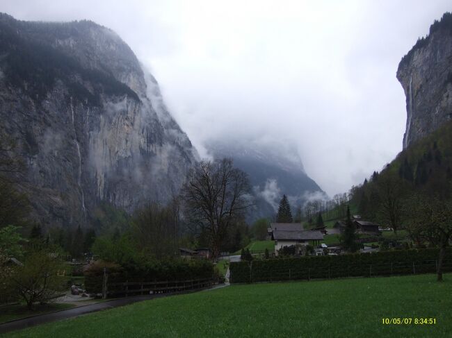 ヨーロッパ4ヶ国の旅No17　スイス　ラウターブルンネン渓谷