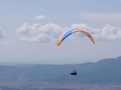 初めてのヨーロッパ旅行はブルガリア　パラグライダー大会始まる