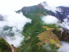 ペルー紀行（５）　豪雨のワイナピチュと雲海の下の大絶景