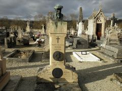 画家ルノワールのお墓（フランス、2010年1月）
