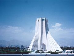 90年代のイラン①1999.8　「イランの首都は高原都市」　　～テヘラン～