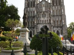 ベトナム街歩き − バイクタクシーでめぐるハノイ