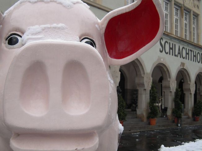 面白い博物館がたくさんあることで有名なドイツですが、<br />こちらの豚博物館はいかがでしょうか？<br /><br />ブタが大好きな一家で訪問しました。