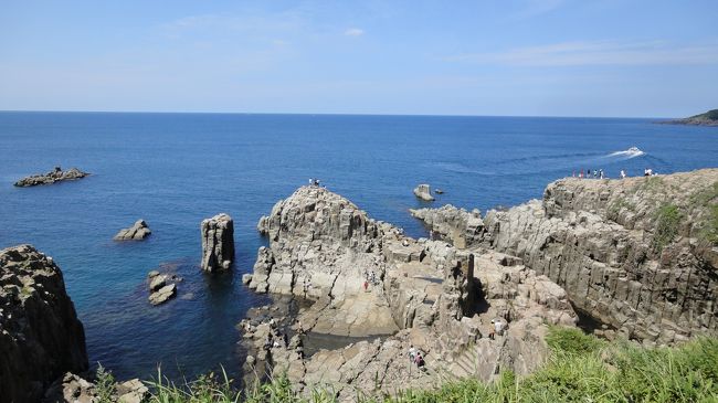 敦賀に宿泊し、東尋坊と永平寺をまわって富山へ行きました。