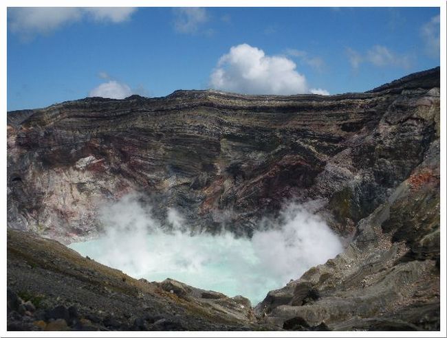 来る度に、火山ガスの発生により、立ち入りが出来ませんでしたが、<br />今回、やっと火口口まで行く事が出来ました。(*^。^*)v<br /><br />阿蘇の大自然を思いっきり満喫して来ました。