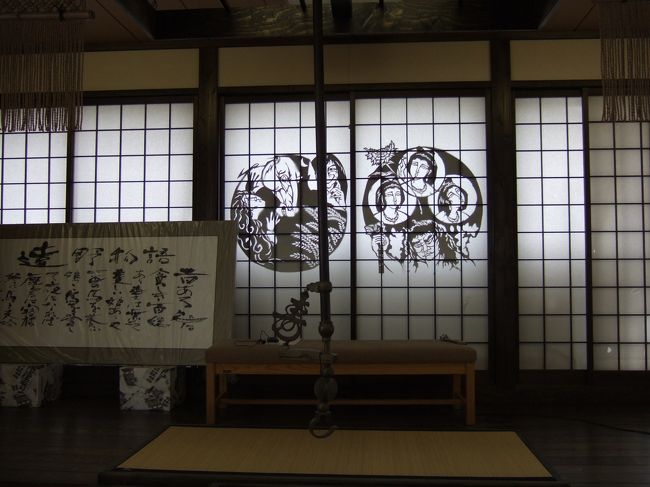 おばあちゃんが主役の町、遠野!<br />いきいきしていました。