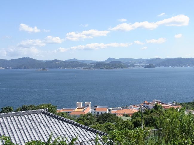予定通りの日程で五島を巡れたので、予備日も予定通り!伊王島へ☆<br />昨年、硫黄島(鹿児島の)を訪れた際、俊寛が流された島との事で<br />俊寛堂(庵)や俊寛像があったのに、その後、喜界島を訪れたら<br />これまた俊寛が流された島として俊寛のお墓があり…<br />どっちだ?!と検索したところ、俊寛が流されたのは伊王島って<br />説もあると増えてしまい、これは伊王島の言い分(?)を確認しなくては!<br />と気になってたんですよね~<br />ってなワケで、予備日を使って伊王島散策なのだ♪<br />