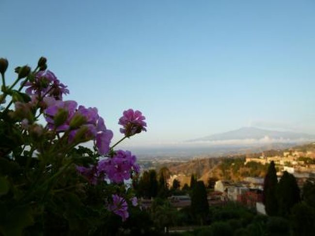 １６日間の美食とビーチバカンスのシチリア！Ｖｏｌ３（第２日目朝）　☆タオルミーナ「Grand Hotel Timeo」で素敵な朝を迎えて♪
