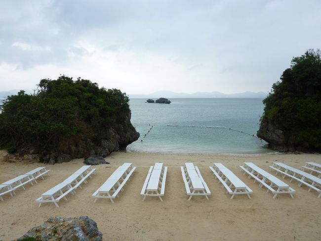 10月になり、涼しさを感じるようになった本州をあとにして、ふらっと沖縄まで行ってきました。<br />せっかくならリゾートしようと、海沿いのホテルを取りました。その辺の滞在のようすを記録したいと思います。