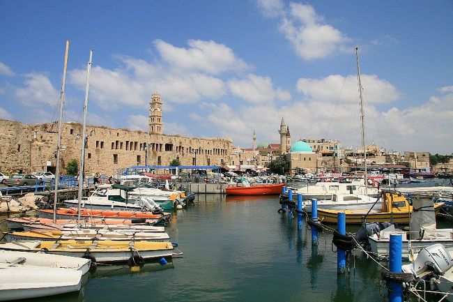 　イスラエル＆ヨルダン旅行もいよいよ最終日。今日は朝から世界遺産&quot;アッコ旧市街&quot;を目指します。<br /><br />　アッコは紀元前２０世紀(！)にはすでに街ができていたという古い歴史を持ち、地中海に面する重要な港町として様々な国や宗教が奪い合いました。<br />　現在でも十字軍時代の城壁やオスマン朝時代のモスクなどの歴史的建築物が残り、世界遺産に登録されています。<br /><br />　現代のアッコは激動の歴史を感じさせない小さくのどかな港町。人々は観光地ズレしていない素朴な人ばかりで、とても雰囲気のいい街でした(^_^)<br /><br /><br />【今回訪問する世界遺産】<br />第１５４弾「アッコ旧市街」<br /><br />□8/20(土) 成田空港出発(16:55) → バンコク・スワンナプーム空港着(21:25)<br />□8/21(日) バンコク発(10:30) → テルアビブ空港着(07:20)→メギッド→テルアビブ<br />□8/22(月) テルアビブ → エルサレム<br />□8/23(火) エルサレム → ベツレヘム → エルサレム<br />□8/24(水) エルサレム → マサダ → エルサレム →(ヨルダン入国)→アンマン<br />□8/25(木) アンマン → ペトラ → ワディ・ラム<br />□8/26(金) ワディ・ラム →ウンム・アル・ラサース → マダバ → アンマン<br />□8/27(土) アンマン →(イスラエル入国)→ エルサレム→ハイファ<br />■8/28(日) ハイファ → アッコ → ハイファ → テルアビブ空港発(23:05)<br />□8/29(月) バンコク空港着(14:40)→バンコク→バンコク空港発(23:50)<br />□8/30(火) 成田空港着(08:10) → 帰宅<br />
