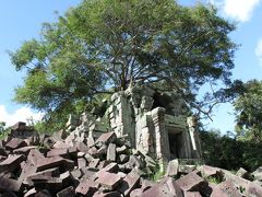 アンコール遺跡群の郊外観光(バンテアイ・スレイ、クバール・スピアン、ベンメリア)