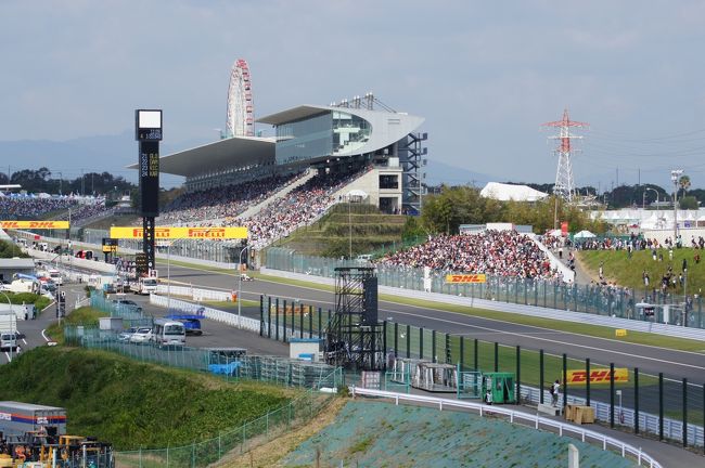 今年もF1観戦。決勝の日は、子供の運動会がある為、鈴鹿へ見に行く事ができません。今年は、金曜日のフリー走行のみの観戦。次女には遊園地に行こうと誘い、２人で初デート。これが、とても新鮮でF1観戦と遊園地を満喫。大満足の一日になりました。