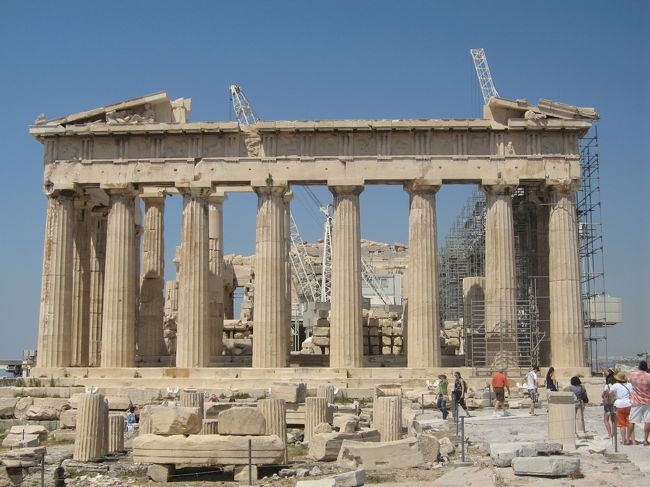 アテネはギリシャの首都で人口３２０万の都会です<br />ギリシャ観光の拠点です<br /><br />アテネの街並み、国立考古学博物館、アクロポリス、パルテノン神殿、<br />オリンピックスタジアムなどをみています