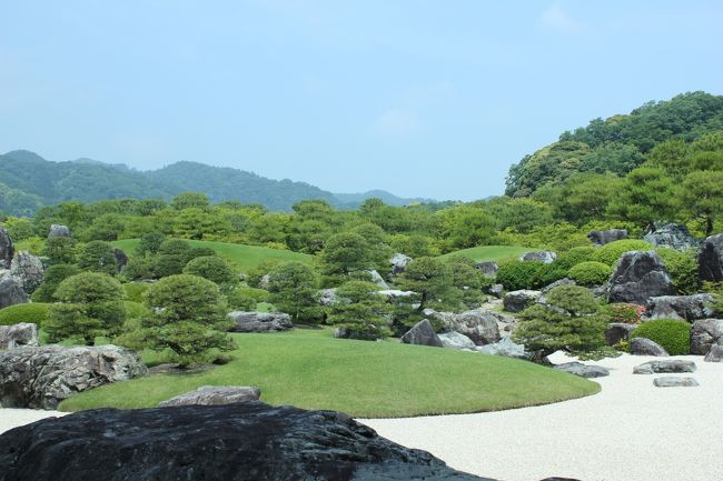②のつづき<br /><br />半日しかないので<br />行くところが限られる。<br /><br />日本一の庭園を見たくて足立美術館行き決定。<br /><br />午後1時に松江を出発し<br />帰路につく。<br /><br />