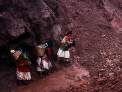 崖崩れに翻弄されたバスの旅～雲南をゆく1990 (12)