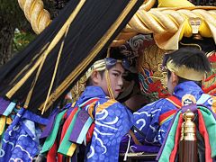 勇壮ふとん太鼓－堺市・百舌鳥八幡宮の月見祭り・その② 宮出編－