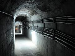秋の金門05★政治の中心をつなぐ地下トンネル「金城民防坑道」