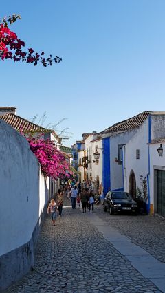 2011.8ポルトガル・スペインアンダルシア旅行26-Obidos　Direita通り，Santa Maria教会，Sao Pedro教会